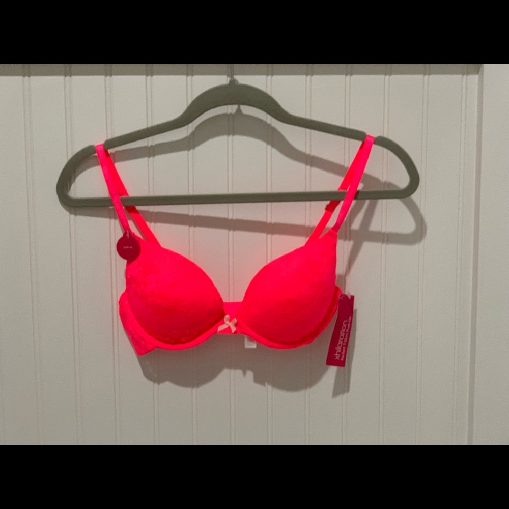 Xhilaration Perfect T-Shirt Coral Lace Push Up Bra